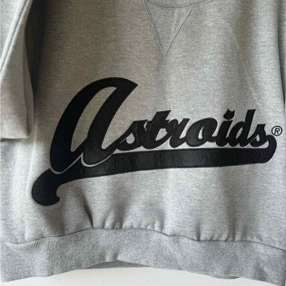 Upcycled Large grey cropped Astroids Jersey sweatshirt sweater TYPO - Picture 3 of 9